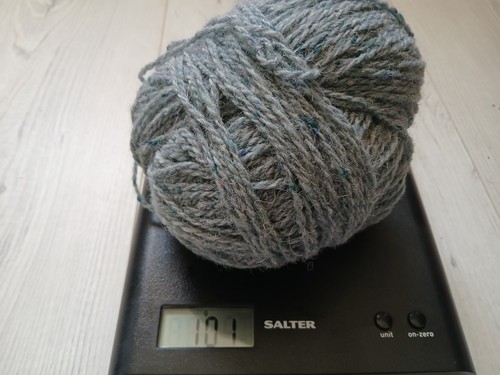 100g aran weight wool yarn